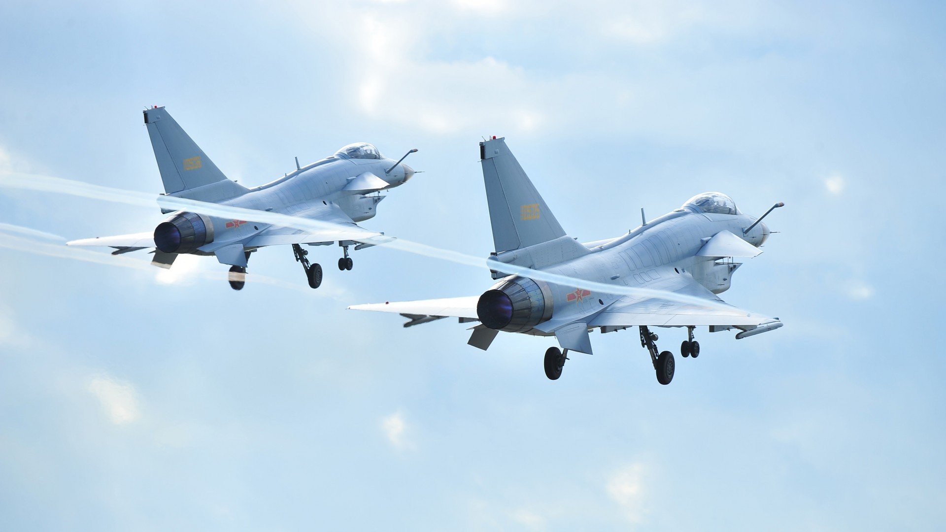 欧冠夜的天方夜谭，沙漠雄鹰擒拿蓝衣军团，范戴克铁闸定江山